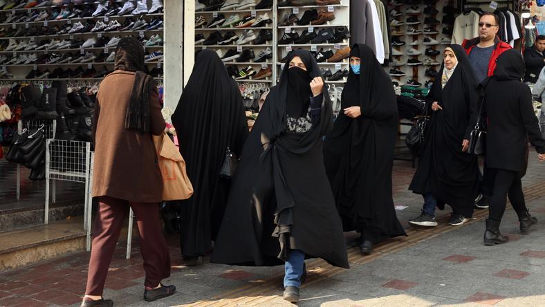 伊朗换首都,简直是世界级难题